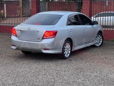 Toyota Allion miniatura 2