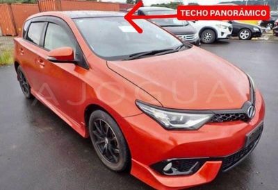Toyota Auris thumbnail 1
