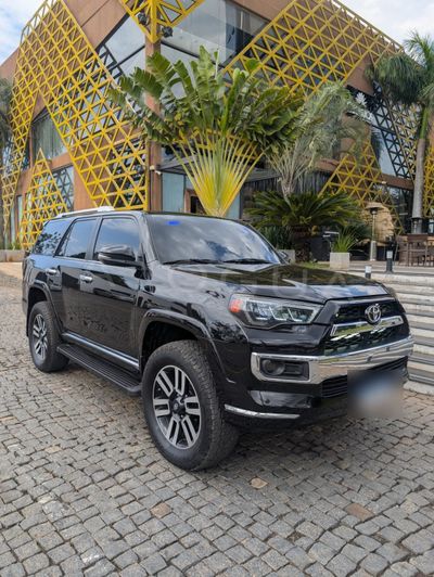 Toyota 4Runner miniatura 2