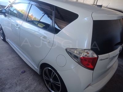 Toyota Ractis miniatura 4