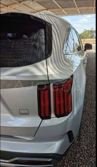 Kia Sorento miniatura 4