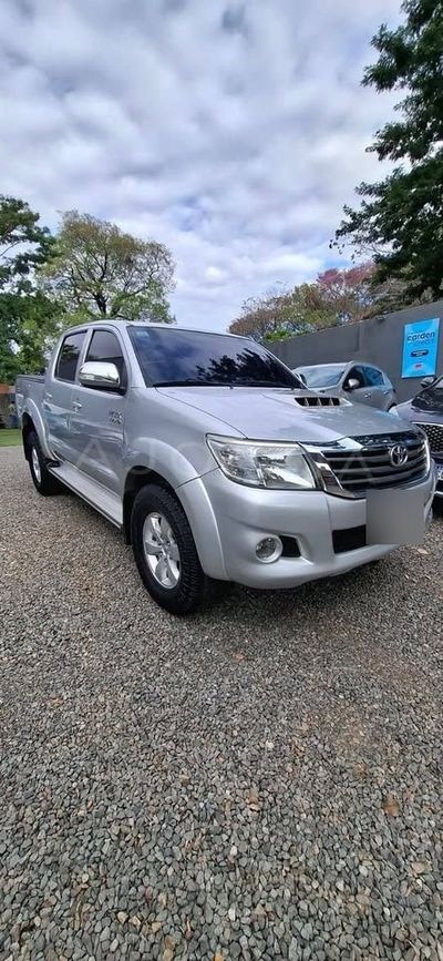 Toyota Hilux miniatura 7