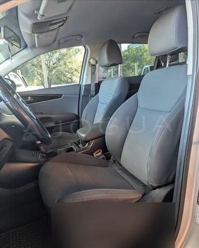 Kia Sorento miniatura 4