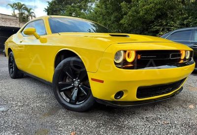Dodge Challenger miniatura 9