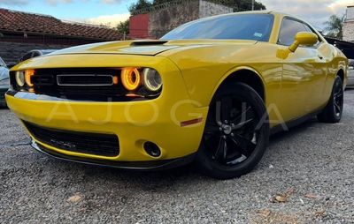 Dodge Challenger miniatura 11