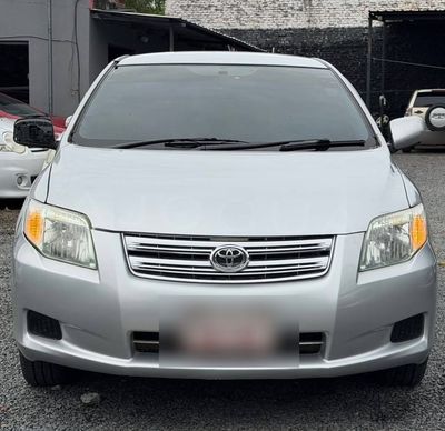 Toyota Axio miniatura 2