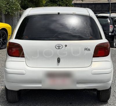 Toyota Vitz miniatura 7