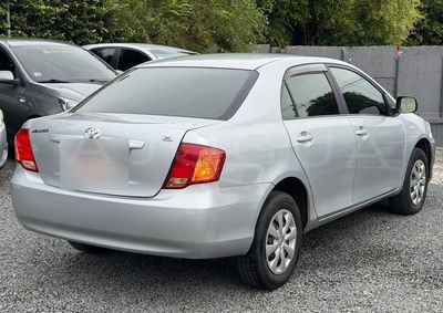 Toyota Axio miniatura 7
