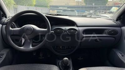 Renault Megane miniatura 5