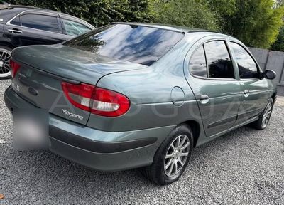Renault Megane miniatura 7