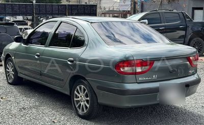 Renault Megane miniatura 10