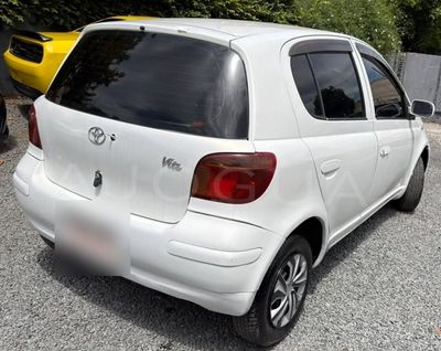Toyota Vitz miniatura 5
