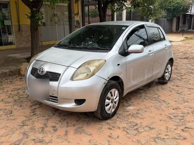 Toyota Vitz thumbnail 1
