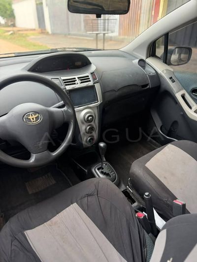 Toyota Vitz miniatura 5