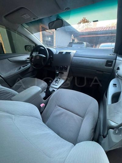 Toyota Axio miniatura 10