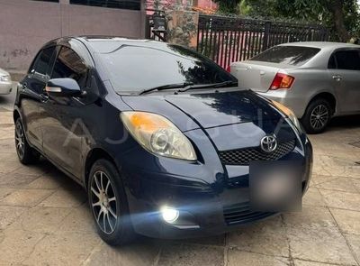 Toyota Vitz miniatura 4