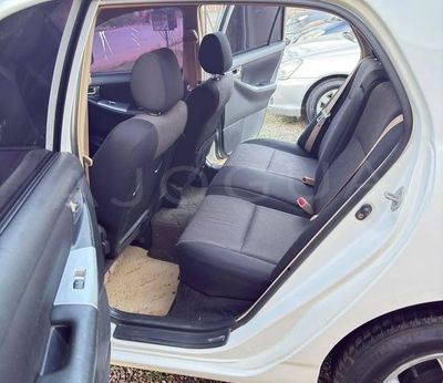 Toyota Allex miniatura 6