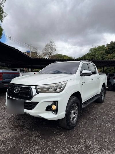Toyota Hilux miniatura 3