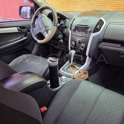 Isuzu D-MAX miniatura 11