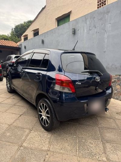 Toyota Vitz miniatura 6