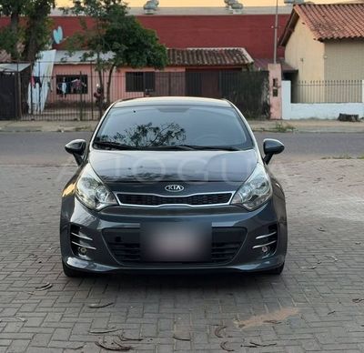 Kia Rio thumbnail 1