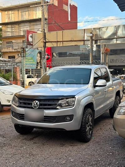 Volkswagen Amarok thumbnail 1