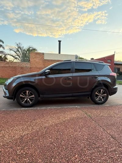 Toyota RAV 4 miniatura 3
