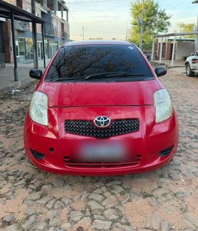 Toyota Vitz miniatura 4