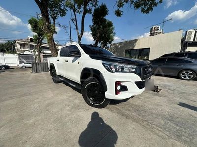 Toyota Hilux miniatura 3