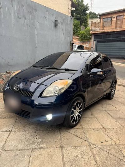 Toyota Vitz miniatura 3