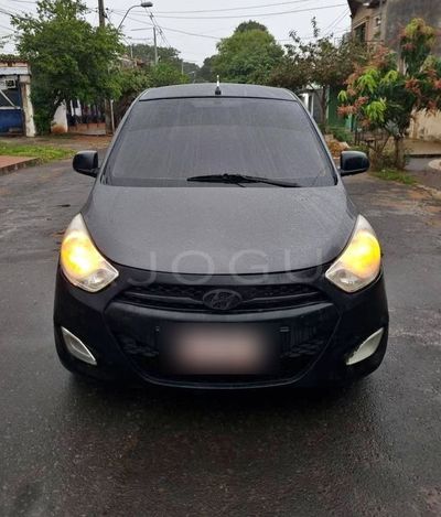 Hyundai i10 thumbnail 1