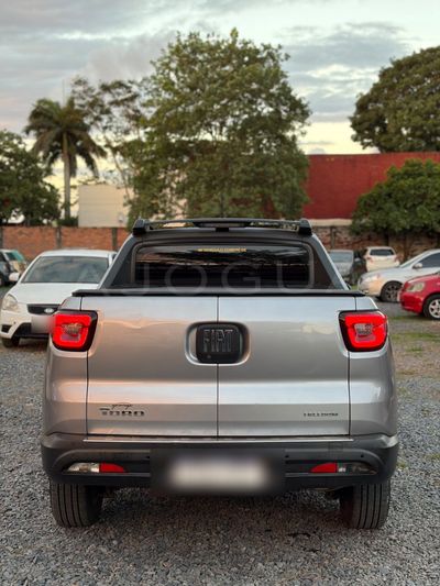 Fiat Toro miniatura 5