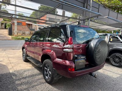 Toyota Prado miniatura 8