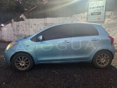 Toyota Vitz miniatura 7