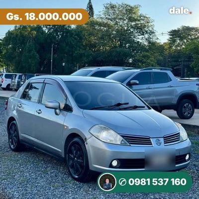 Nissan Tiida miniatura 2