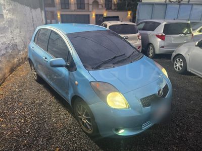 Toyota Vitz miniatura 10