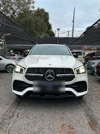 Mercedes-Benz GLE 300 D thumbnail 1