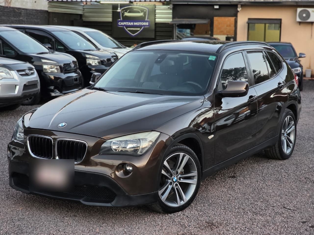 BMW X1 image 1