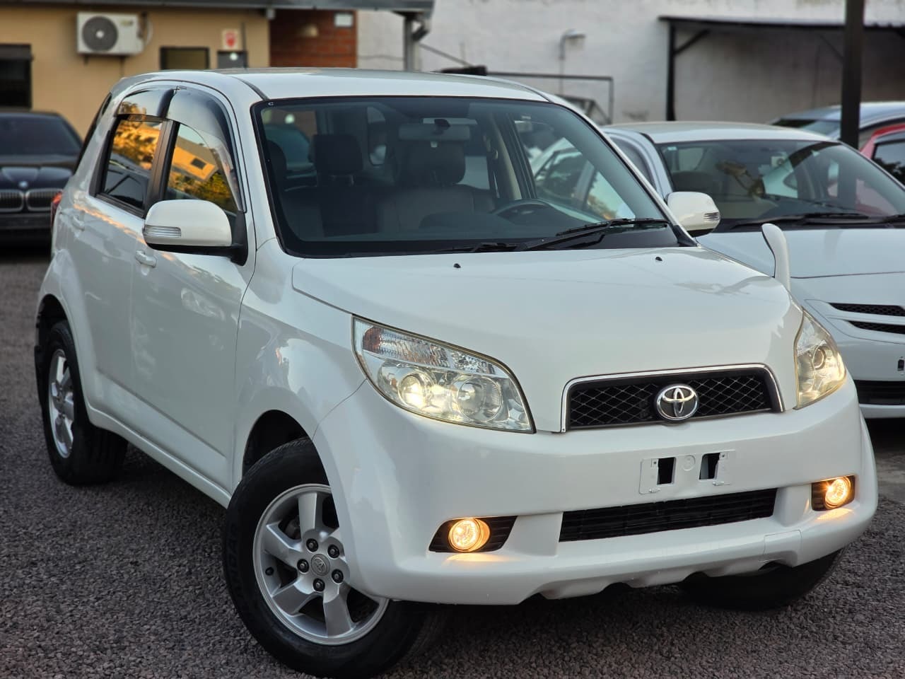 Toyota Rush image 1