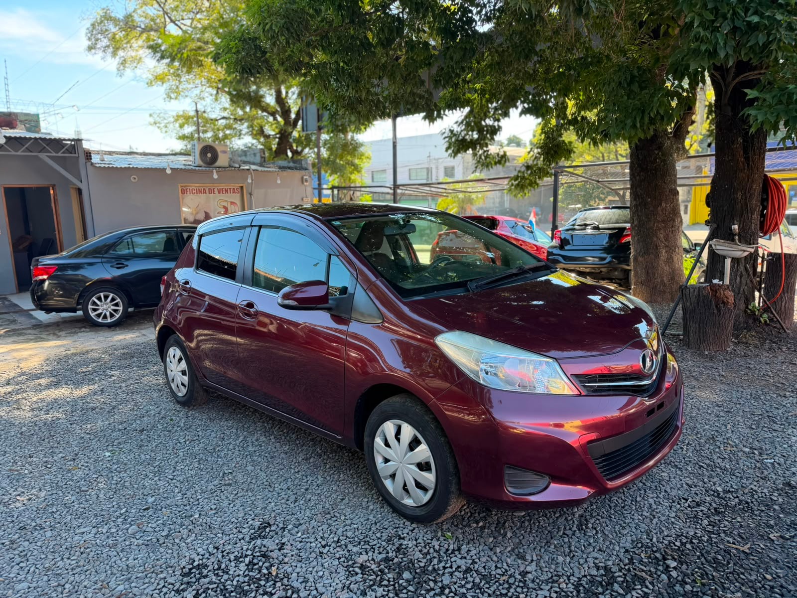 Toyota Vitz image 1