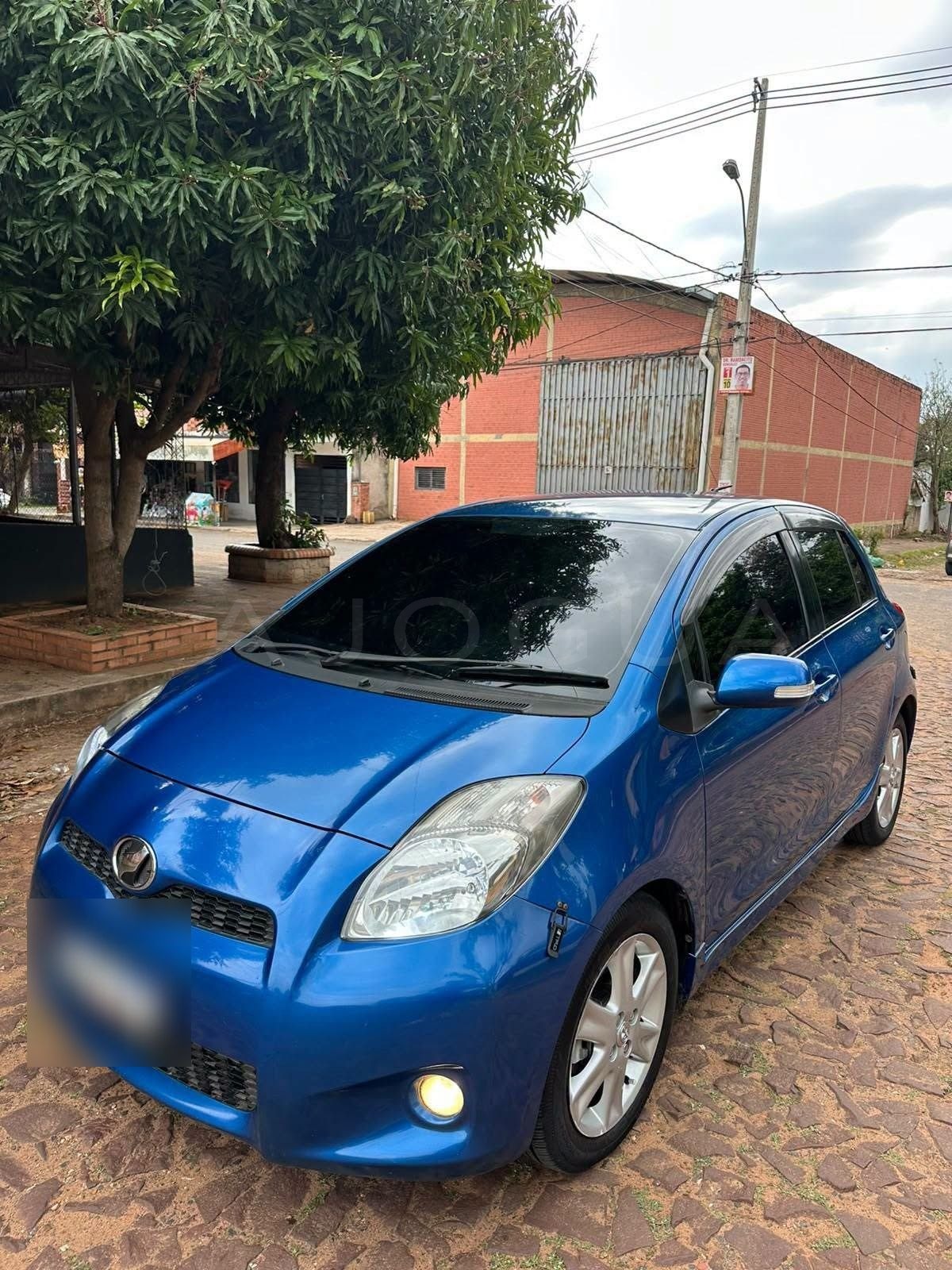Toyota Vitz image 1