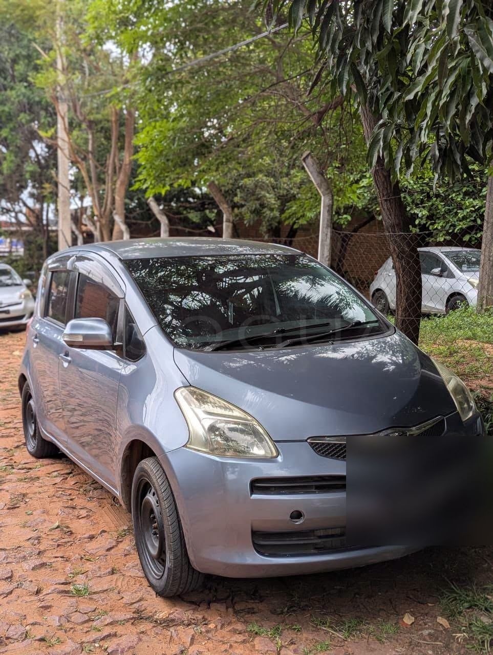 Toyota Ractis image 1
