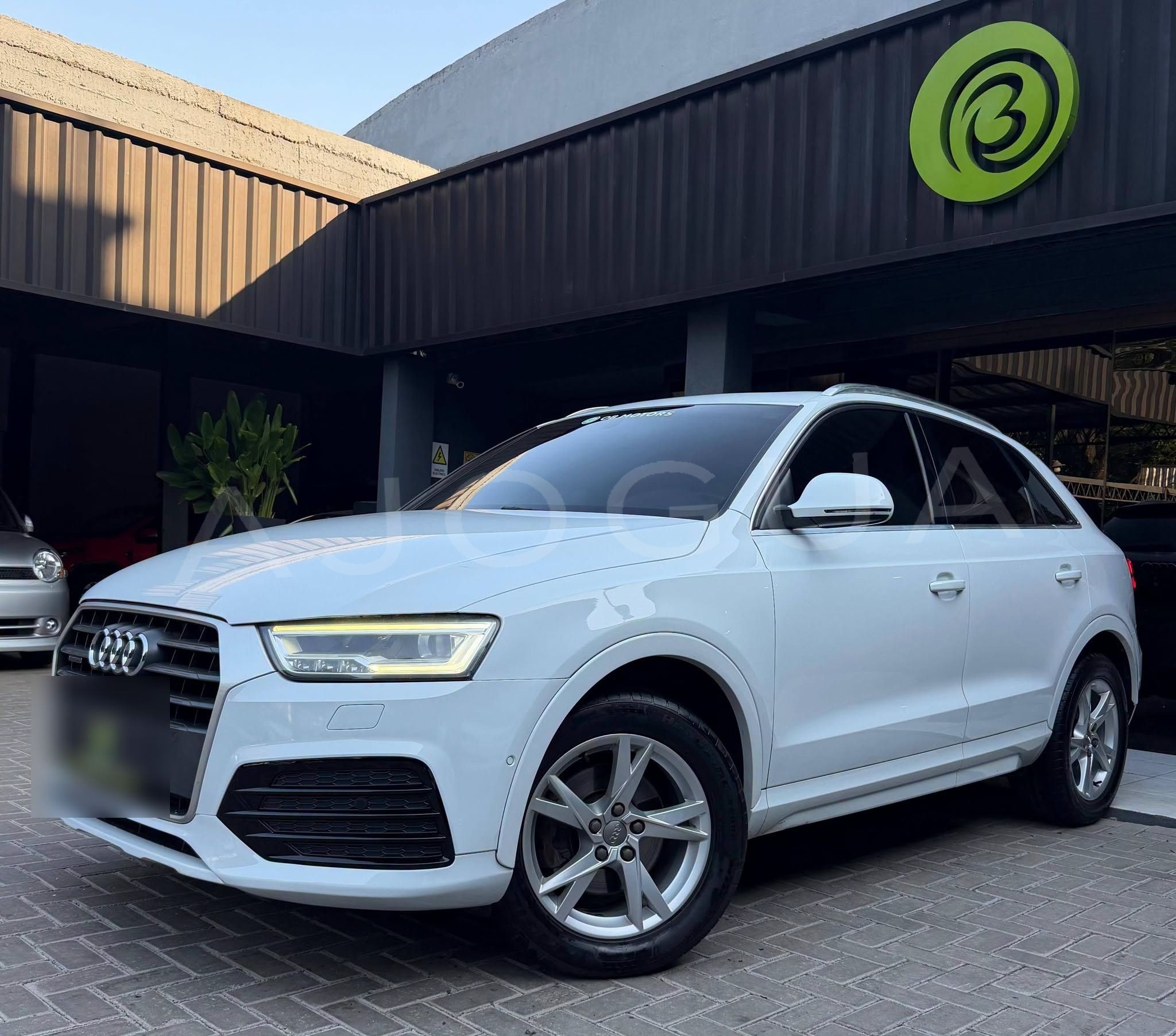 Audi Q3 image 1