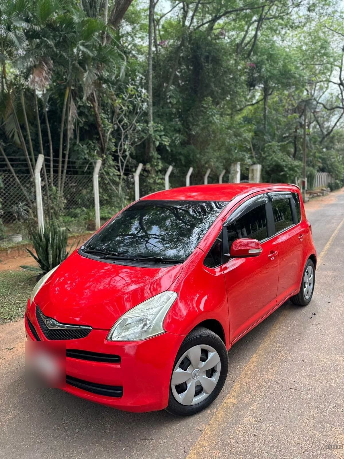 Toyota Ist image 1
