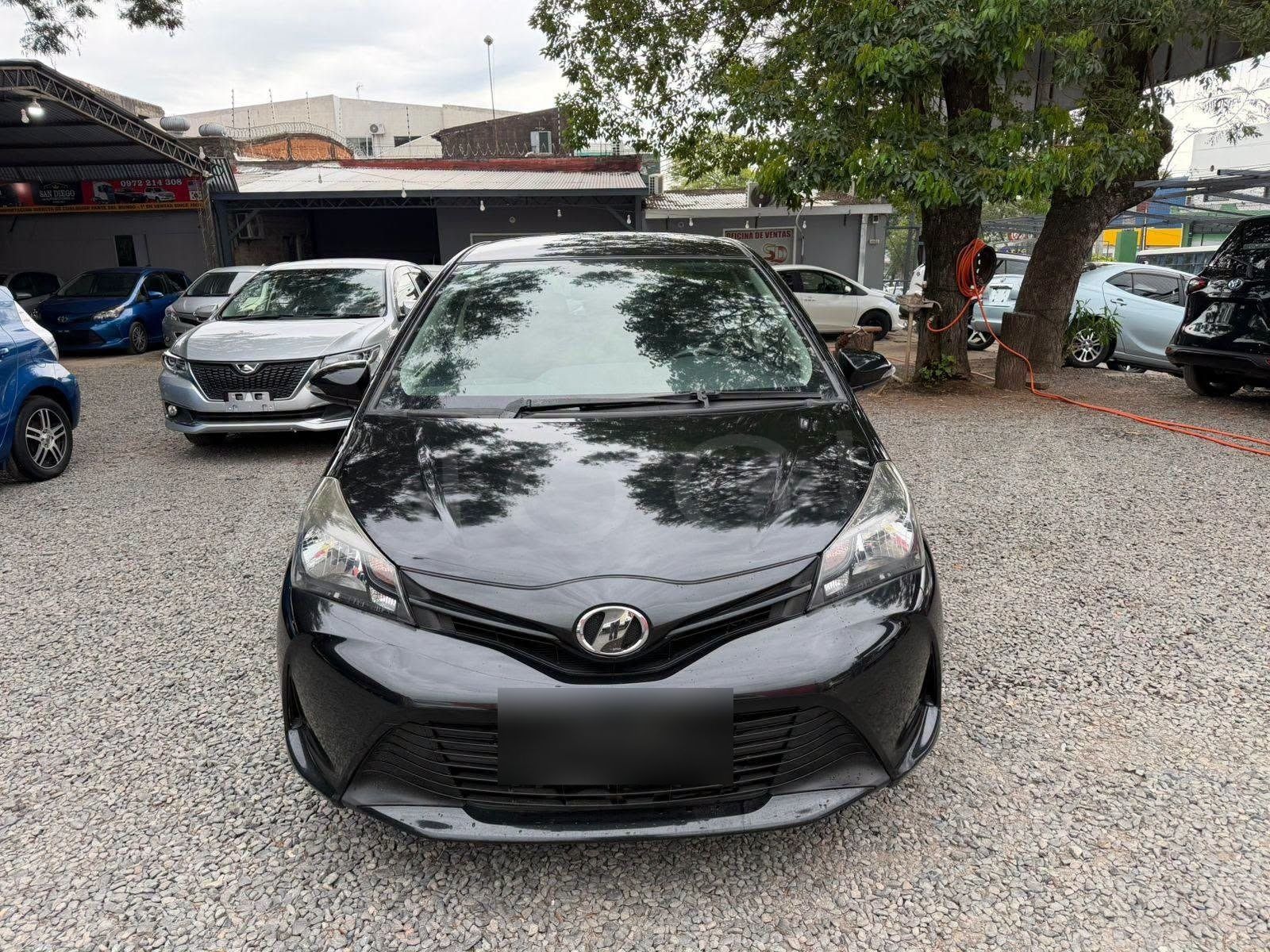 Toyota Vitz image 1