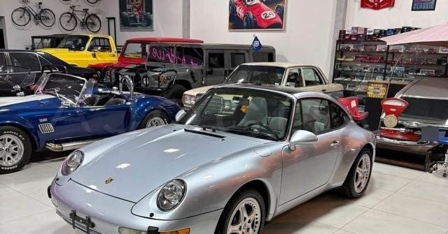Porsche 911 image 1