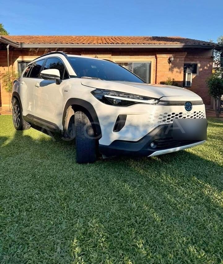 Toyota Corolla Cross image 1