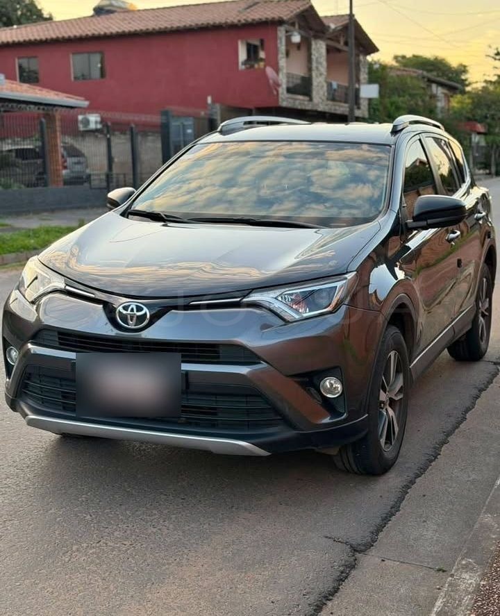 Toyota RAV 4 image 1